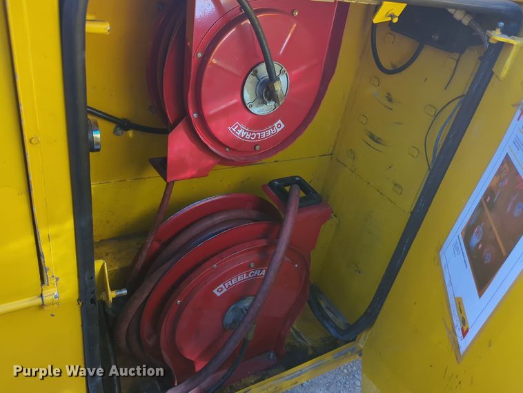 image for item EQ2250 2015 Ford  F350 Super Duty utility bed pickup truck