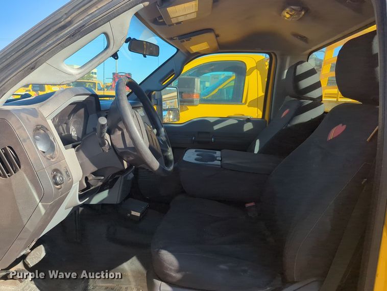 image for item EQ2250 2015 Ford  F350 Super Duty utility bed pickup truck