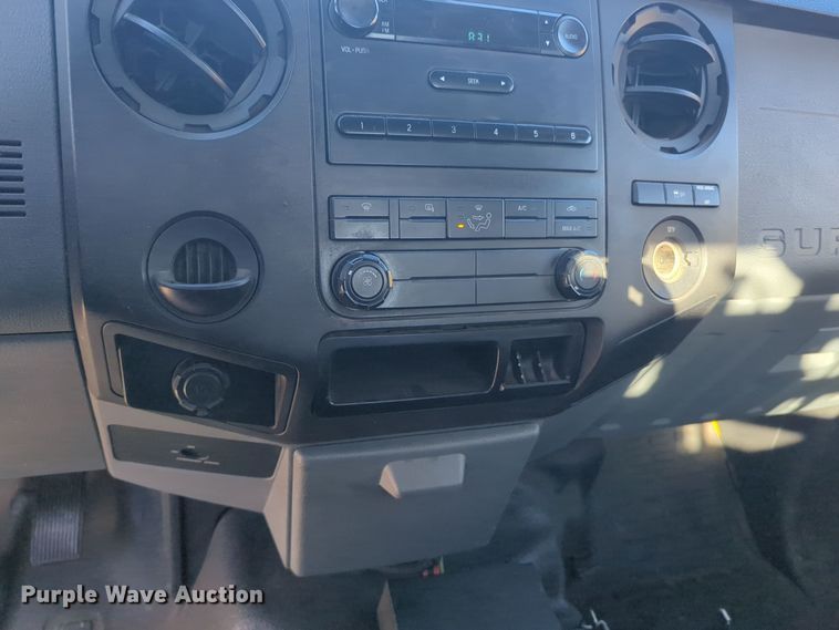 image for item EQ2250 2015 Ford  F350 Super Duty utility bed pickup truck