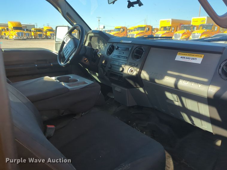 image for item EQ2250 2015 Ford  F350 Super Duty utility bed pickup truck