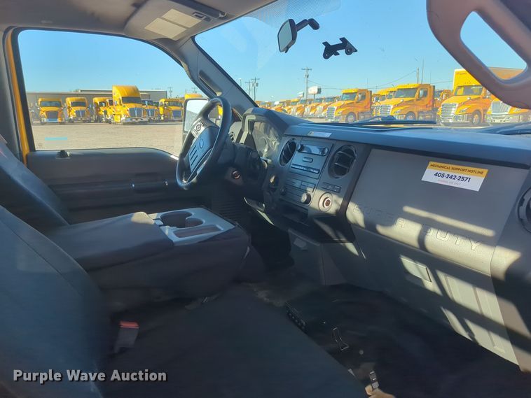 image for item EQ2250 2015 Ford  F350 Super Duty utility bed pickup truck