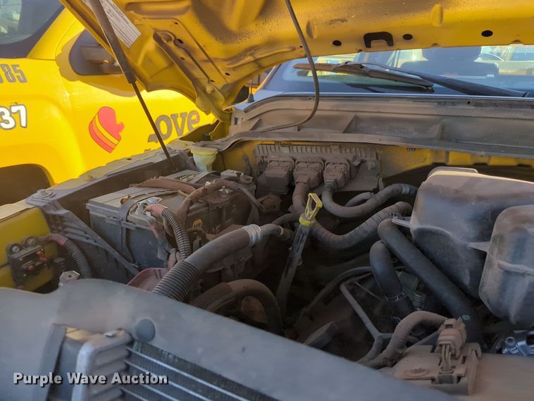 image for item EQ2250 2015 Ford  F350 Super Duty utility bed pickup truck