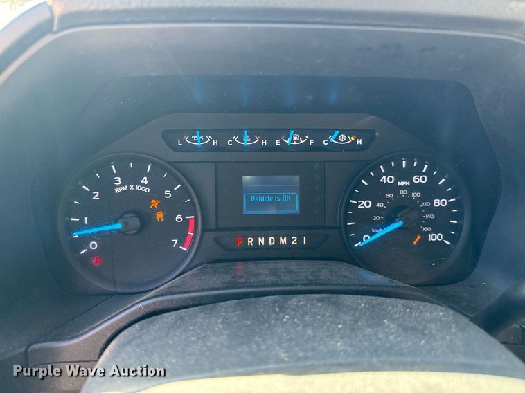 image for item EQ2253 2017 Ford F350 Super Duty utility bed pickup truck