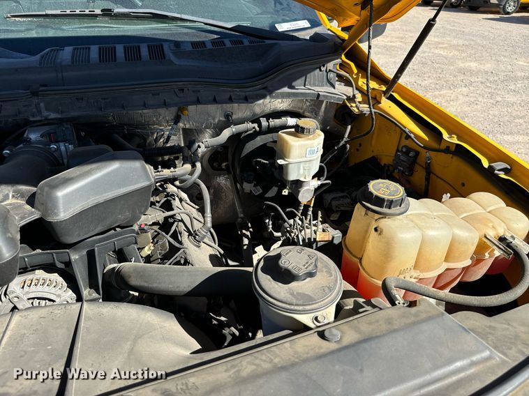 image for item EQ2253 2017 Ford F350 Super Duty utility bed pickup truck