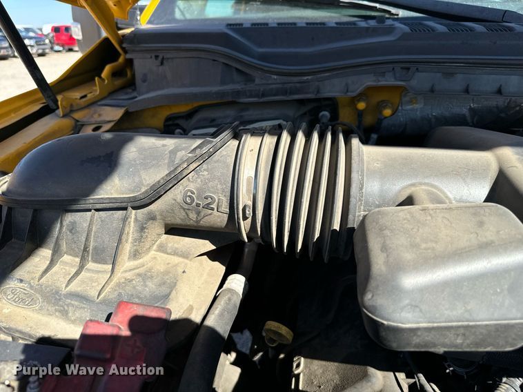 image for item EQ2253 2017 Ford F350 Super Duty utility bed pickup truck