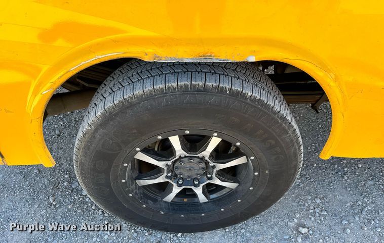 image for item EQ2253 2017 Ford F350 Super Duty utility bed pickup truck