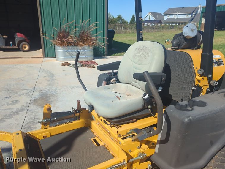 image for item EQ2271 2005 Hustler Super Z Diesel ZTR lawn mower