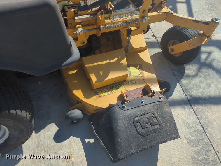 image for item EQ2271 2005 Hustler Super Z Diesel ZTR lawn mower