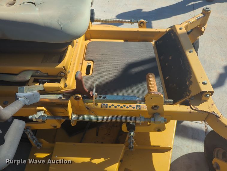 image for item EQ2271 2005 Hustler Super Z Diesel ZTR lawn mower