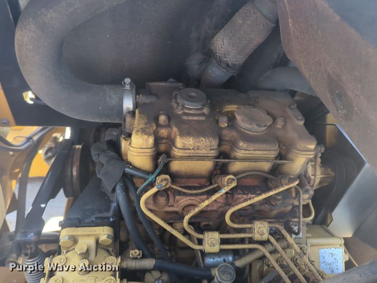 image for item EQ2271 2005 Hustler Super Z Diesel ZTR lawn mower