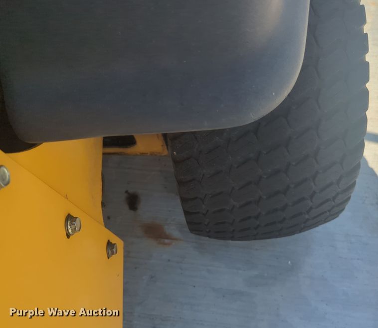 image for item EQ2271 2005 Hustler Super Z Diesel ZTR lawn mower