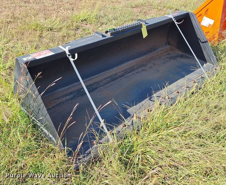 image for item EQ2291 2021 Arrow 2308407BUN skid steer bucket