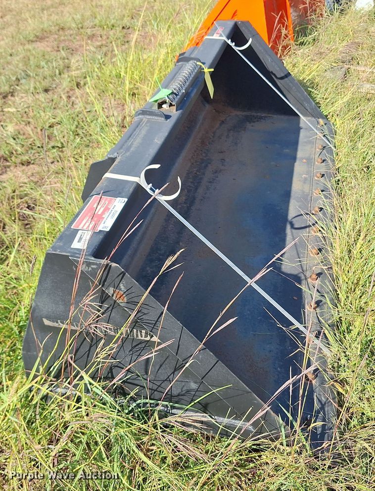 image for item EQ2291 2021 Arrow 2308407BUN skid steer bucket