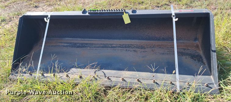 image for item EQ2291 2021 Arrow 2308407BUN skid steer bucket