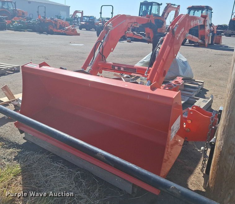 image for item EQ2322 Kubota LA535 loader