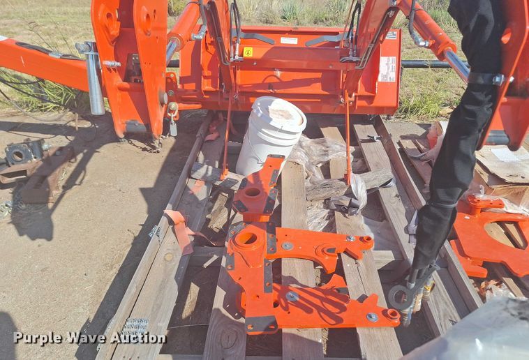 image for item EQ2322 Kubota LA535 loader