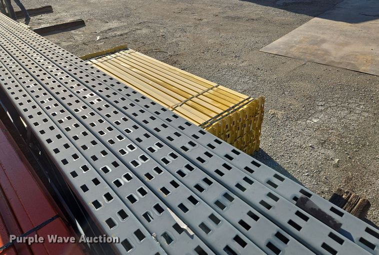 image for item EQ3525 T-Bolt  pallet racking 