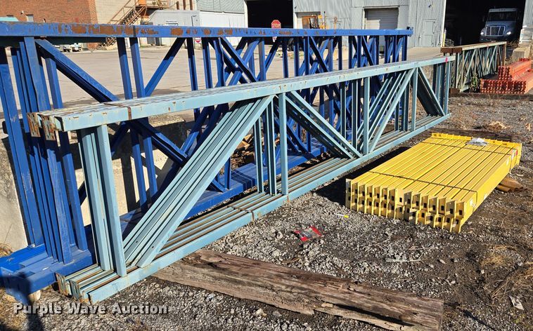 image for item EQ3532 T-Bolt  pallet racking 