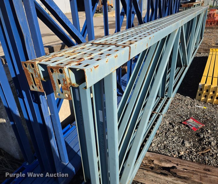 image for item EQ3532 T-Bolt  pallet racking 