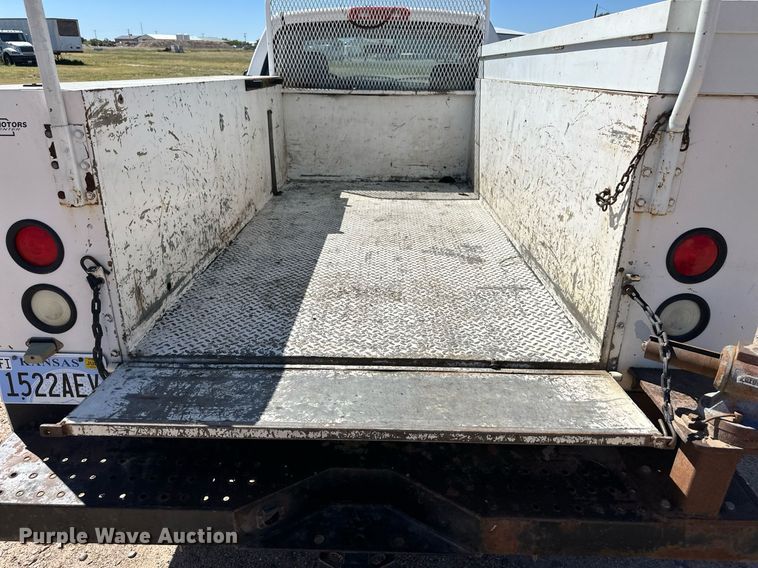 image for item ER8012 2005 Dodge Ram 2500 utility bed pickup truck