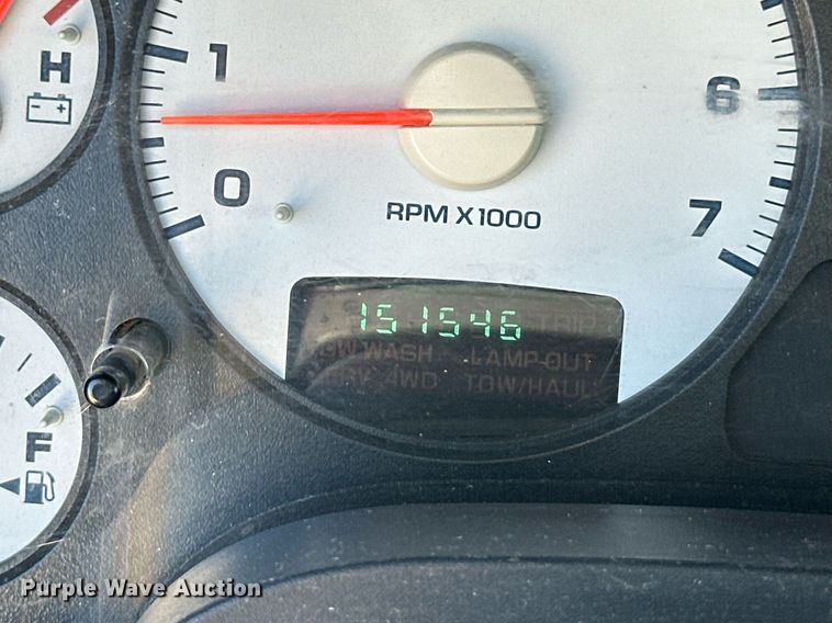 image for item ER8012 2005 Dodge Ram 2500 utility bed pickup truck