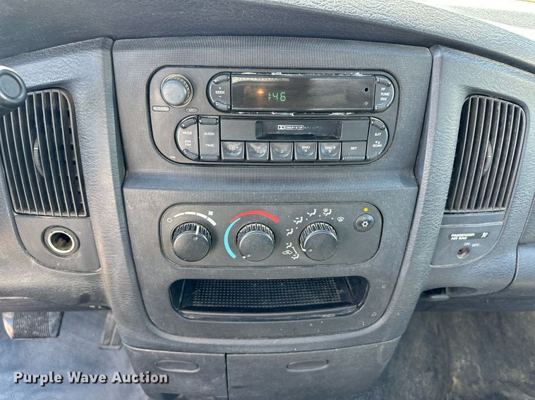 image for item ER8012 2005 Dodge Ram 2500 utility bed pickup truck