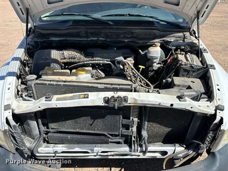 image for item ER8012 2005 Dodge Ram 2500 utility bed pickup truck