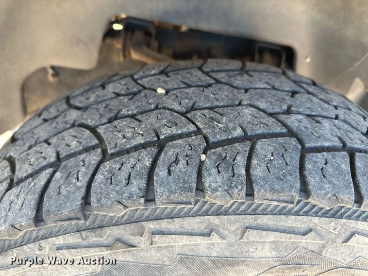 image for item ER8012 2005 Dodge Ram 2500 utility bed pickup truck