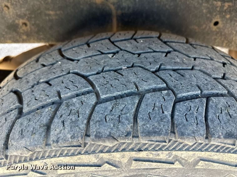 image for item ER8012 2005 Dodge Ram 2500 utility bed pickup truck