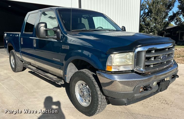 image for item ER8015 2002 Ford F250 Super Duty Crew Cab pickup truck