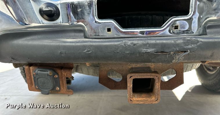 image for item ER8015 2002 Ford F250 Super Duty Crew Cab pickup truck