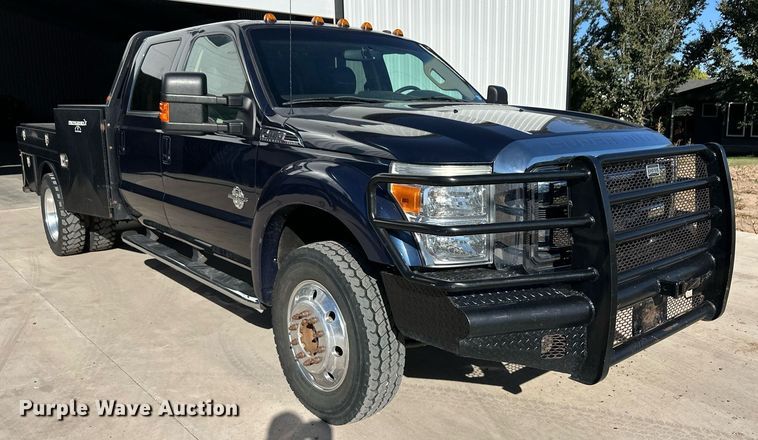 image for item ER8018 2015 Ford F450 Super Duty Lariat Crew Cab flatbed truck