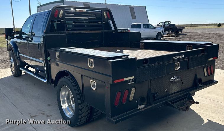 image for item ER8018 2015 Ford F450 Super Duty Lariat Crew Cab flatbed truck