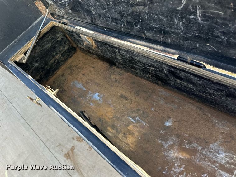 image for item ER8018 2015 Ford F450 Super Duty Lariat Crew Cab flatbed truck