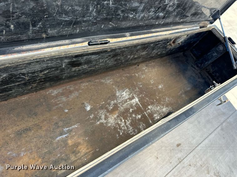 image for item ER8018 2015 Ford F450 Super Duty Lariat Crew Cab flatbed truck