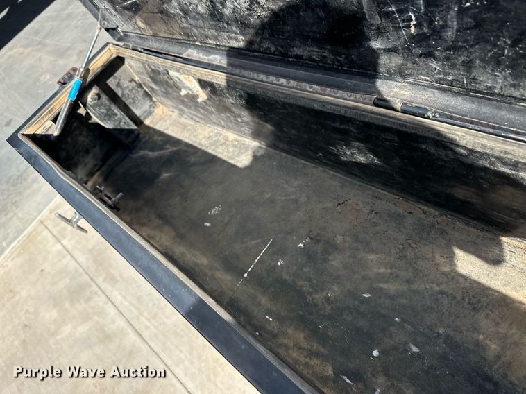 image for item ER8018 2015 Ford F450 Super Duty Lariat Crew Cab flatbed truck