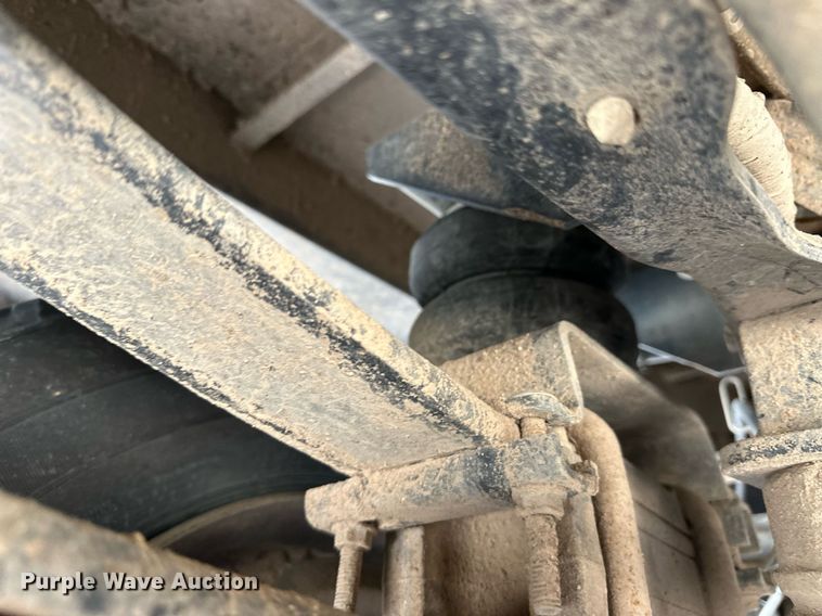 image for item ER8018 2015 Ford F450 Super Duty Lariat Crew Cab flatbed truck