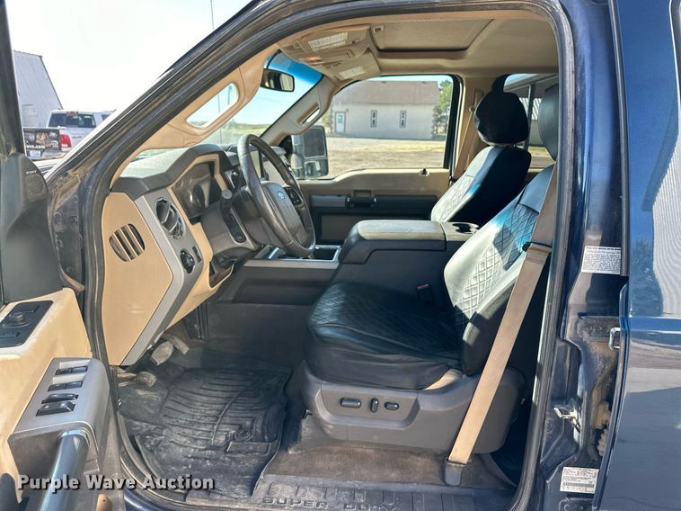 image for item ER8018 2015 Ford F450 Super Duty Lariat Crew Cab flatbed truck