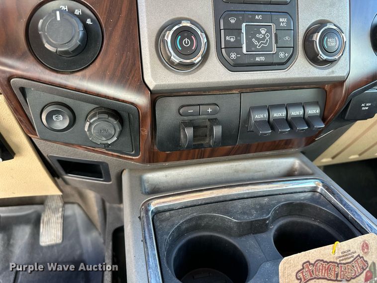 image for item ER8018 2015 Ford F450 Super Duty Lariat Crew Cab flatbed truck