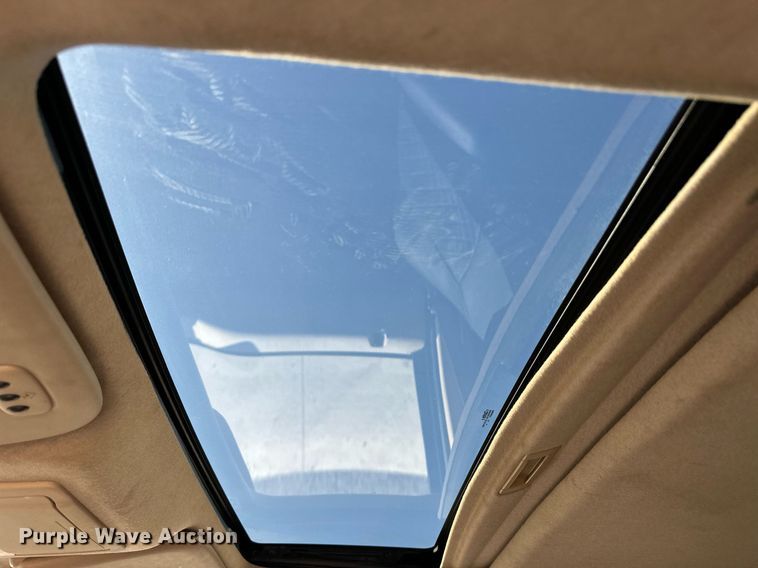 image for item ER8018 2015 Ford F450 Super Duty Lariat Crew Cab flatbed truck