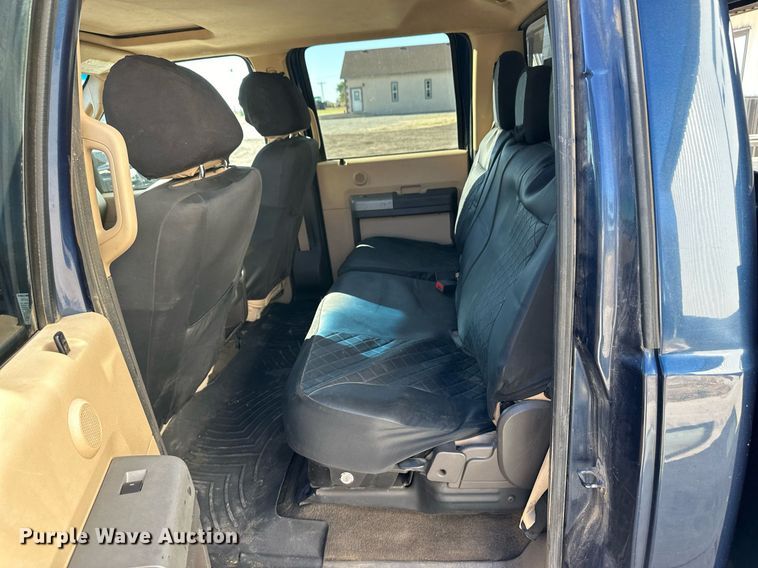 image for item ER8018 2015 Ford F450 Super Duty Lariat Crew Cab flatbed truck