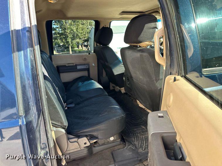 image for item ER8018 2015 Ford F450 Super Duty Lariat Crew Cab flatbed truck