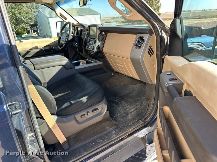 image for item ER8018 2015 Ford F450 Super Duty Lariat Crew Cab flatbed truck