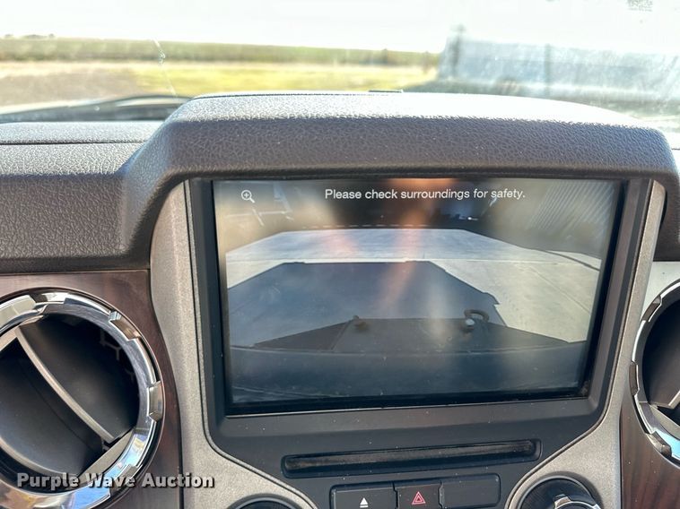 image for item ER8018 2015 Ford F450 Super Duty Lariat Crew Cab flatbed truck