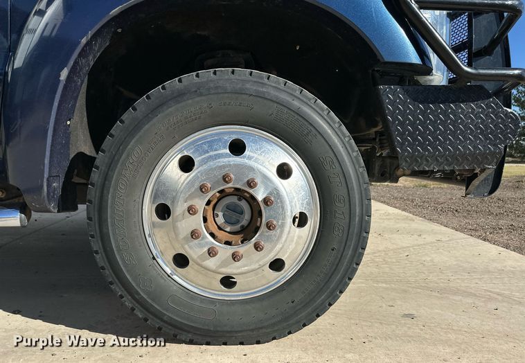 image for item ER8018 2015 Ford F450 Super Duty Lariat Crew Cab flatbed truck