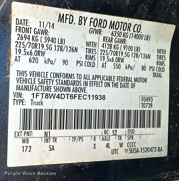 image for item ER8018 2015 Ford F450 Super Duty Lariat Crew Cab flatbed truck