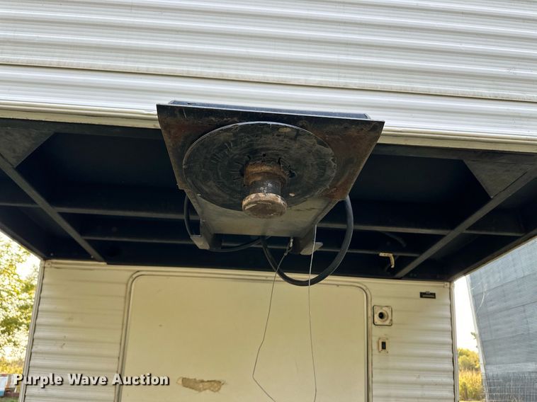 image for item ER8037 2002 Forest River Wildwood LE camper