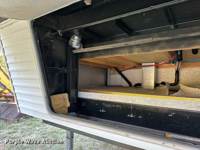 image for item ER8037 2002 Forest River Wildwood LE camper