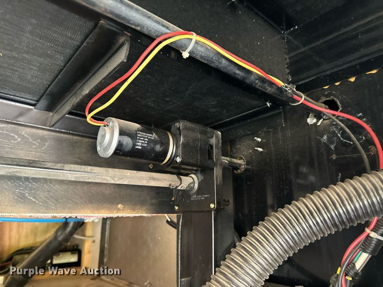 image for item ER8037 2002 Forest River Wildwood LE camper