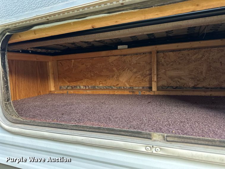 image for item ER8037 2002 Forest River Wildwood LE camper